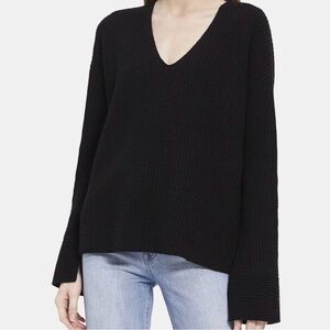 Theory Cashmere Ribbed Cuff Sweater V Neck Bell Sleeve Size 0 Black Classic Chic